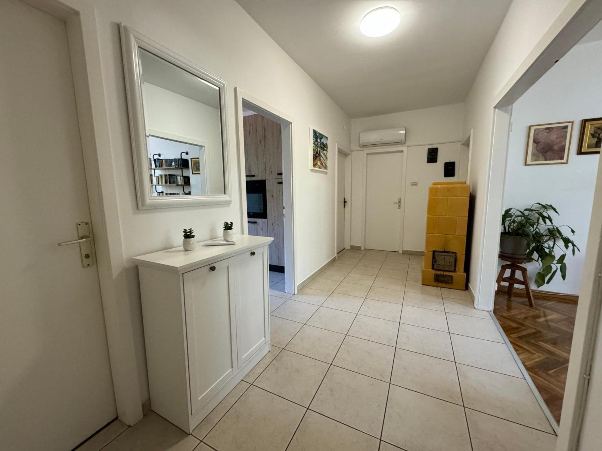 Large 3br Family In The Center And 5bd * Split